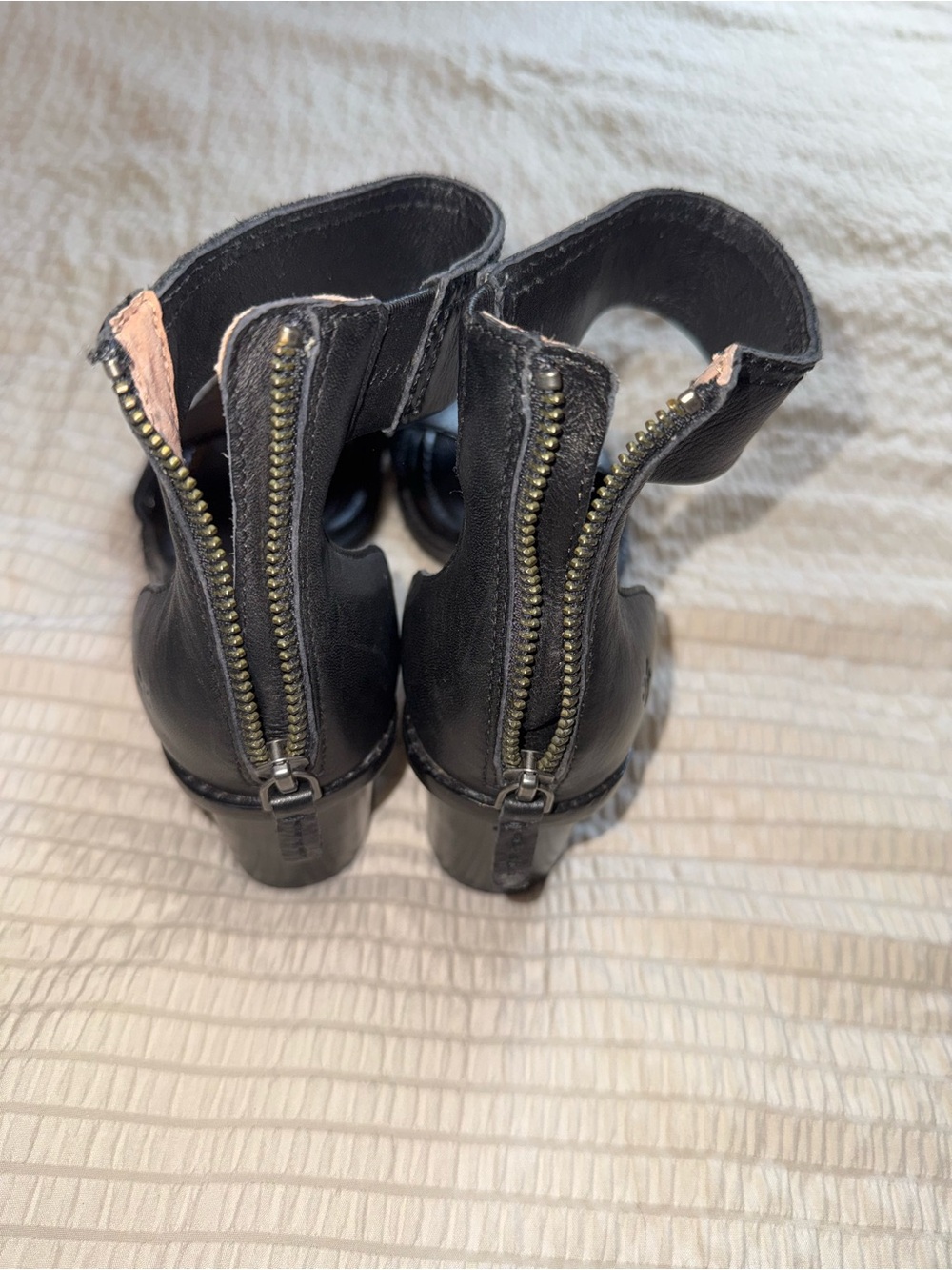 Frye Leather Ankle Strap Block Heel Sandal 8 - Picture 7 of 7